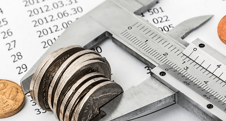 COME AGIRE SE SEI PIENO DI DEBITI